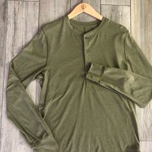 GUC Lululemon Henley